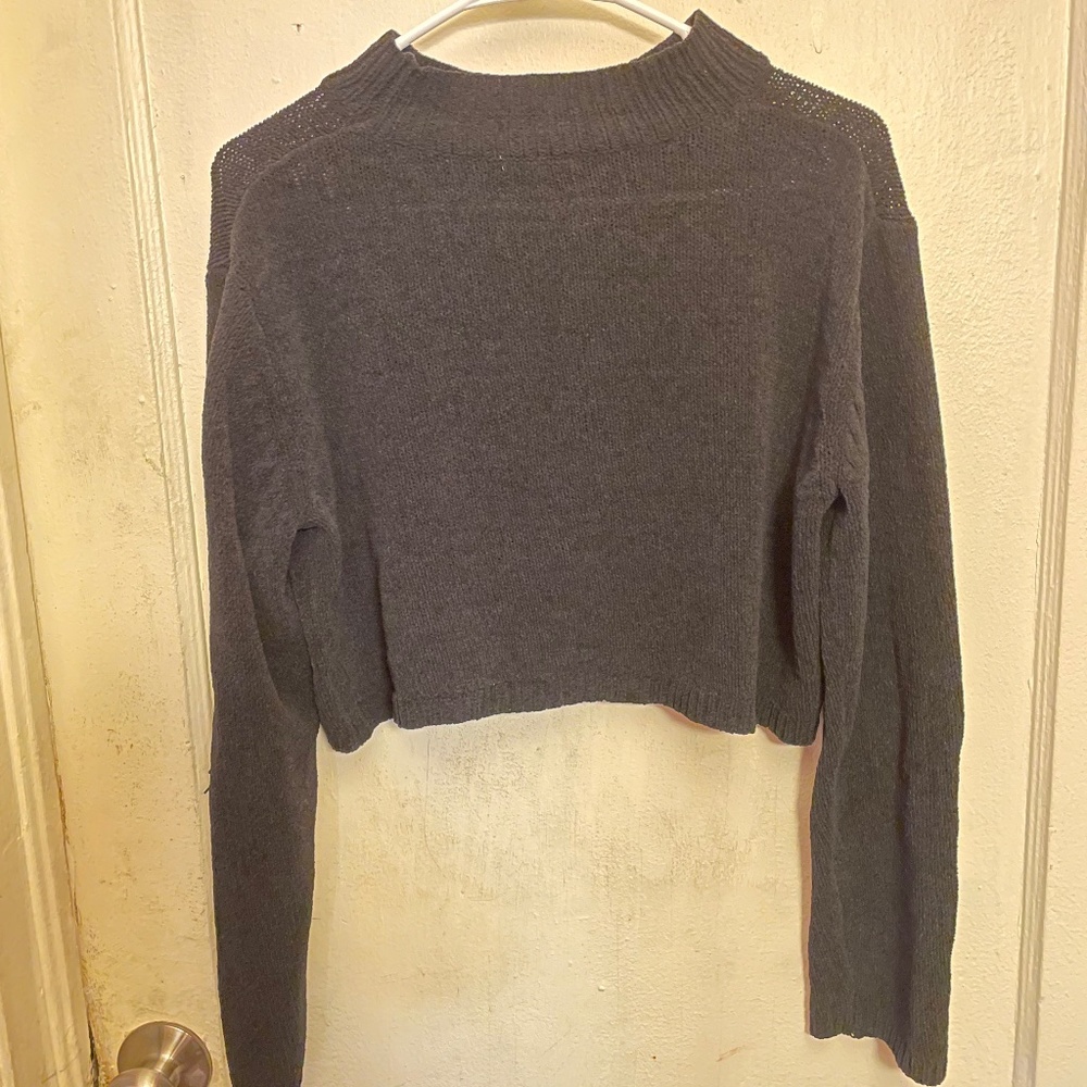 Black Cropped Knit Long Sleeve Sweater
